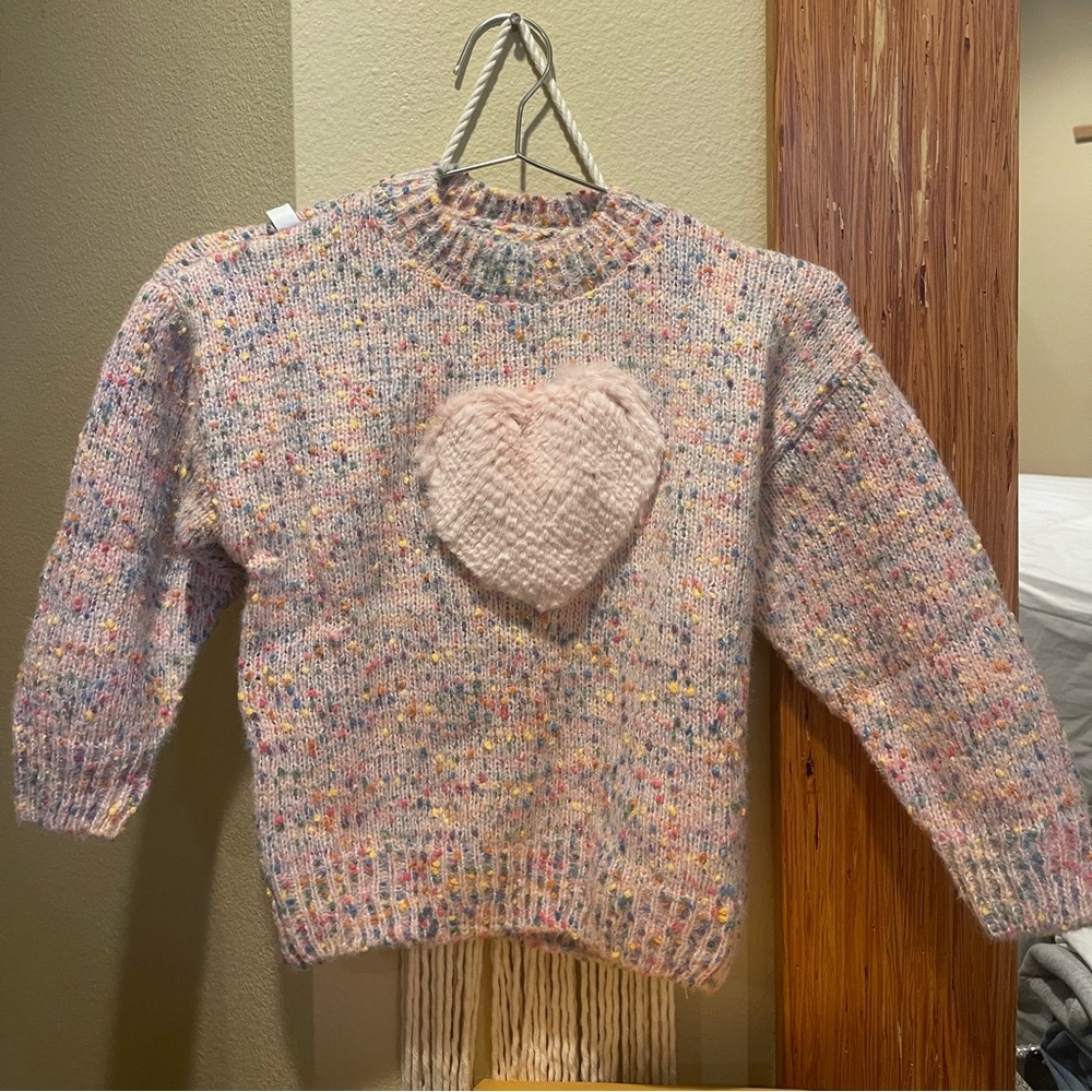 Kids heart sweater for age 4-5
